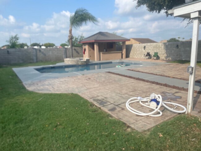 Backyard - 3917 Orchid Ave