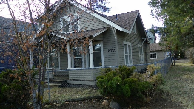 Cute Westside 3 Bdrm, 2 bath 2-Story House... - Cute Westside 3 Bdrm, 2 bath 2-Story House...