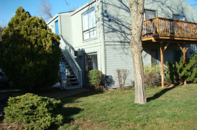Building Photo - 497 Scenic Dr Unit 497A