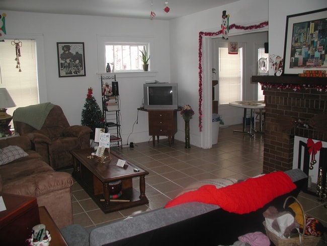 Photo - 232 Sassafras St Unidad ONE