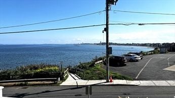 170 Cliff Ave