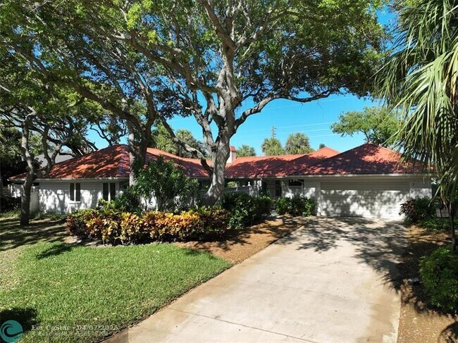 Photo - 1200 Poitras Dr