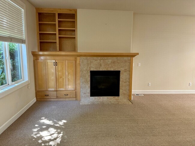 Photo - 1524-1528 Oak St Unit 1524