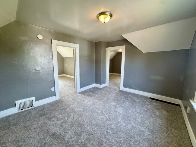 Photo - 201 S Howell St