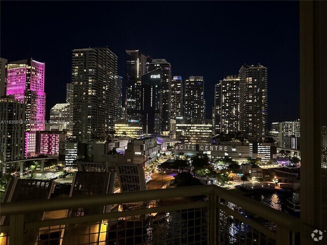 Building Photo - 350 S Miami Ave Unit 1804 Rental
