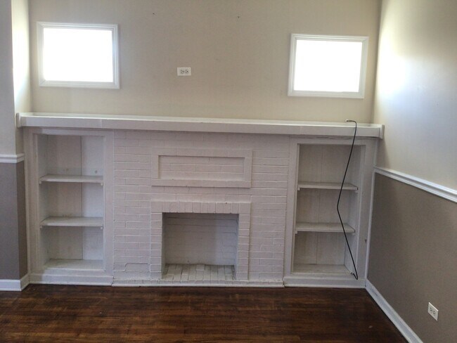 Photo - 8204 S Peoria St Unit 2