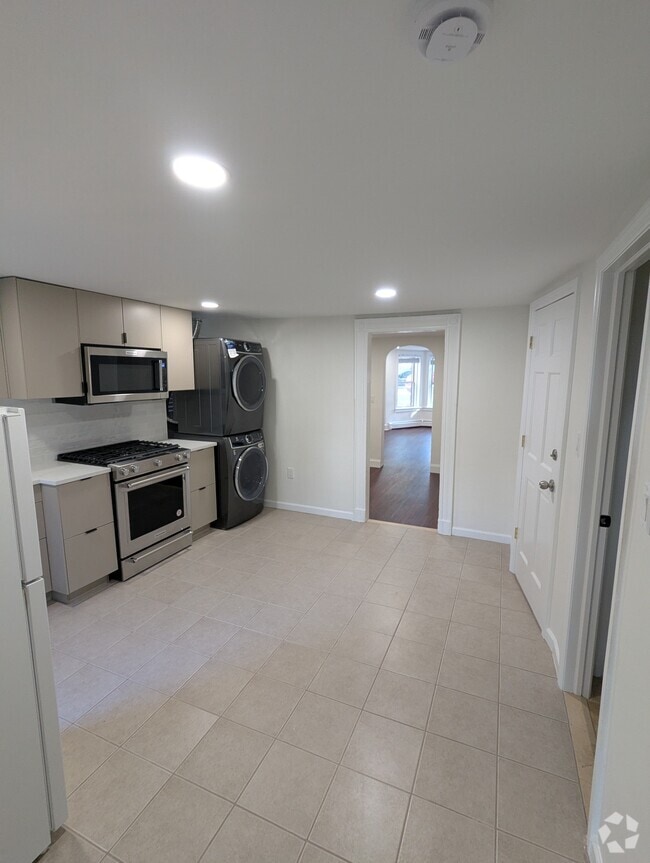 Building Photo - 62 Reservoir Ave Unit #1 Rental
