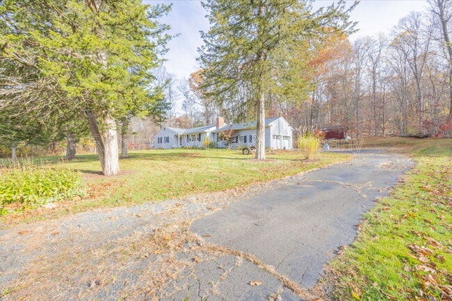 43 Evergreen Rd