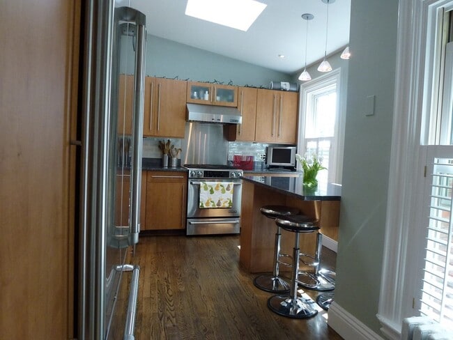 27 Adams St Unit SF