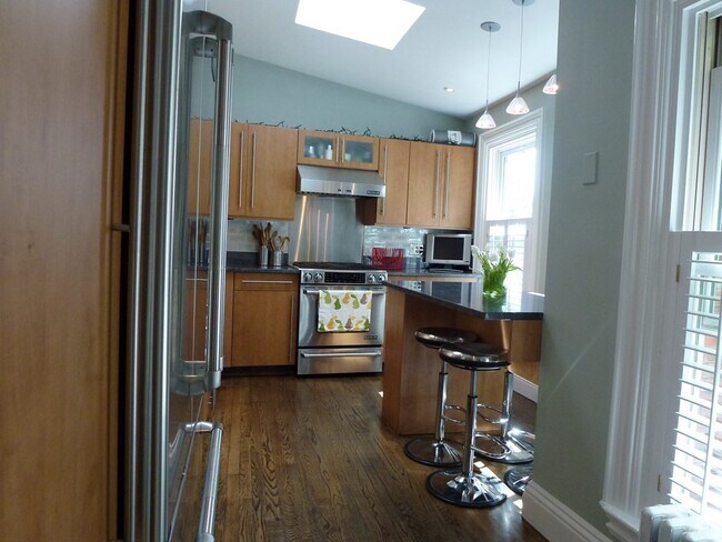 Photo - 27 Adams St Unit SF