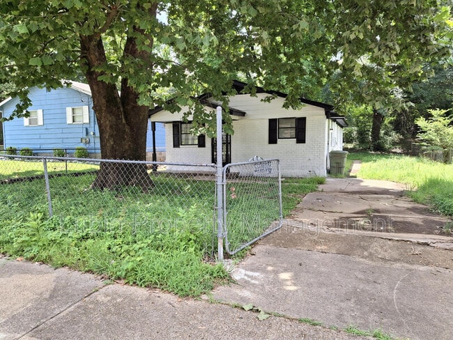 Photo - 753 Kings Alley