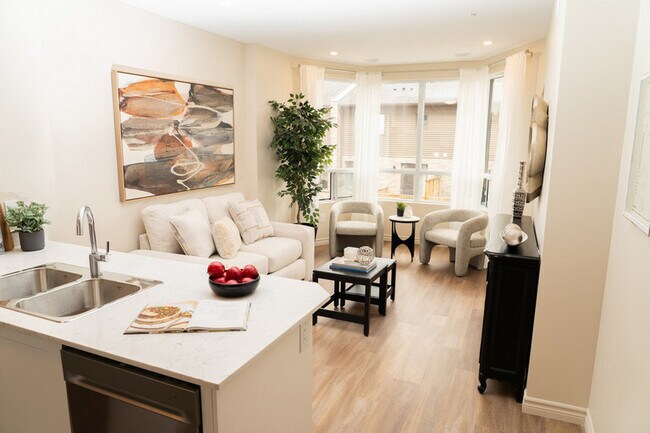 Photo - South Carriage Place II