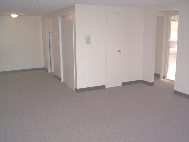 Photo - 332 Copeland St