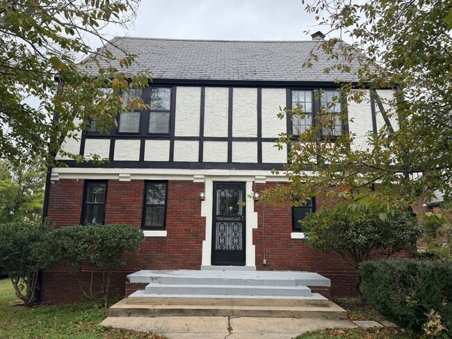 Building Photo - 1024 Quintard Ave