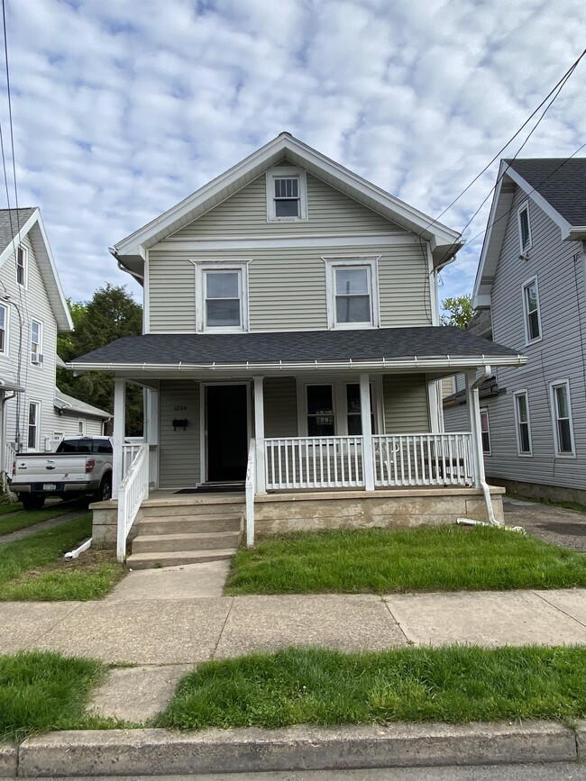 1204 Memorial Ave Unit 3