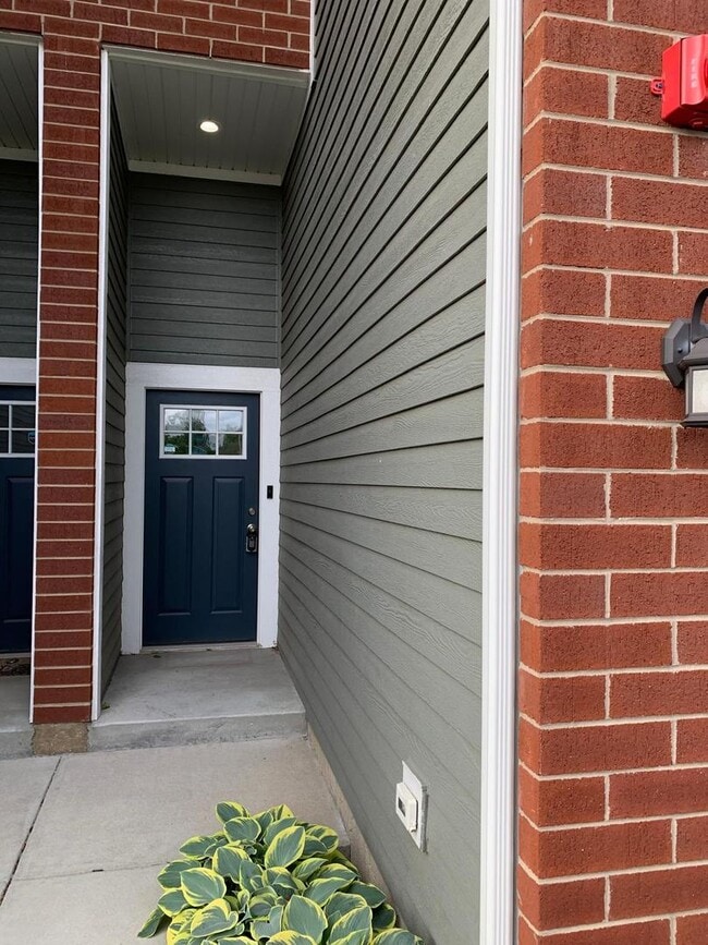 Photo - 906 Gillespie Ln