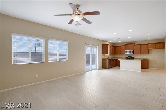 Photo - 7924 Eastern Elk St