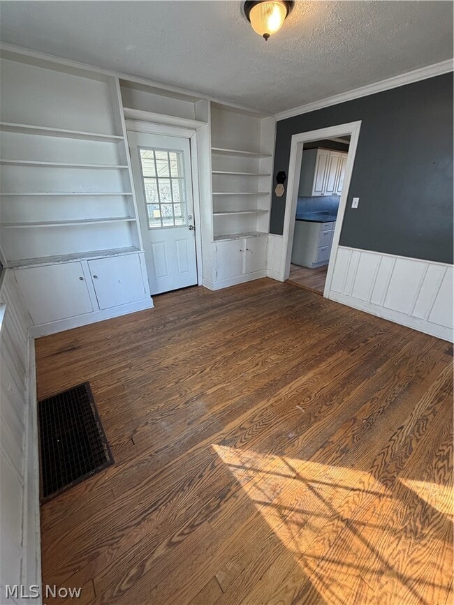 Photo - 143 Clifton Dr