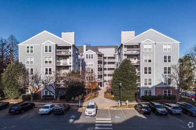 Photo - The Four Winds at Oakton Apartments