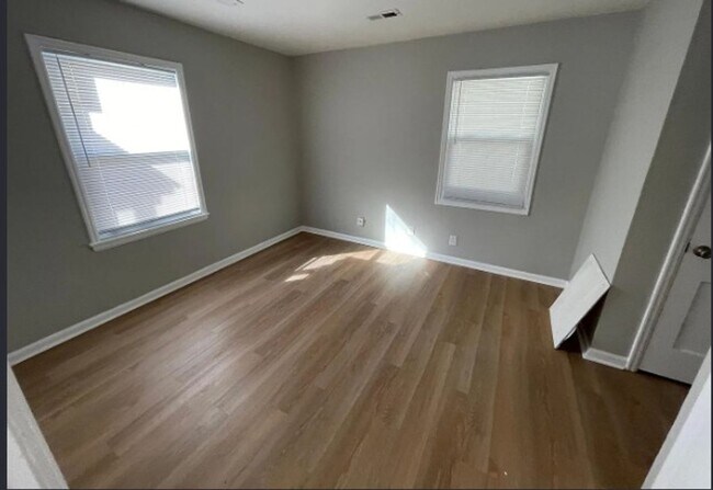 Photo - 810 S Crestway St Unidad 810