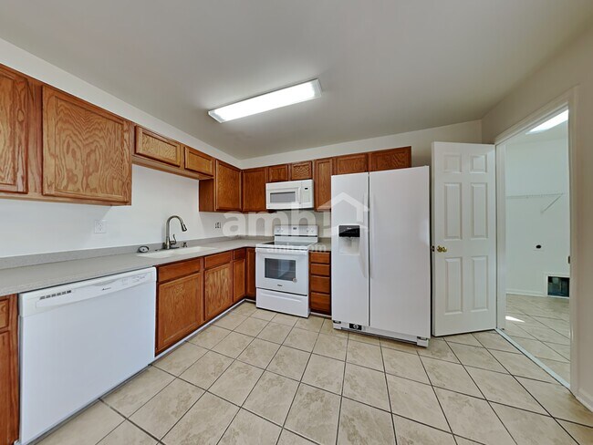 Photo - 120 Heather Ct