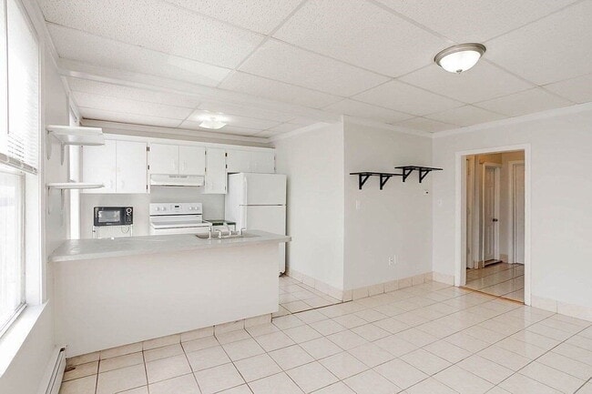 Photo - 156 Bennington St Unidad 2
