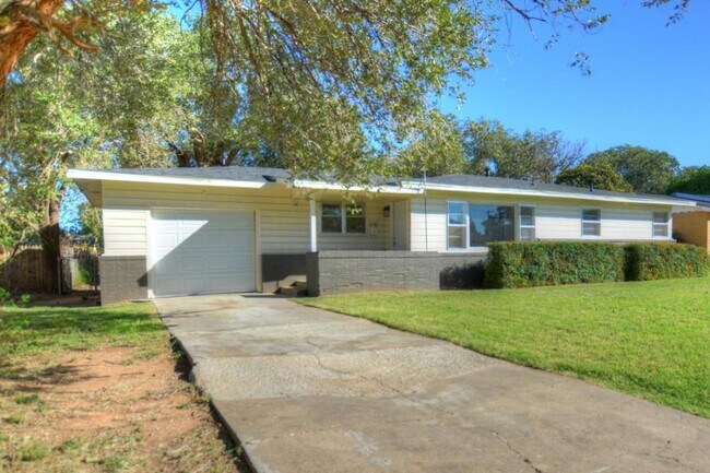 Photo - 4014 44th St