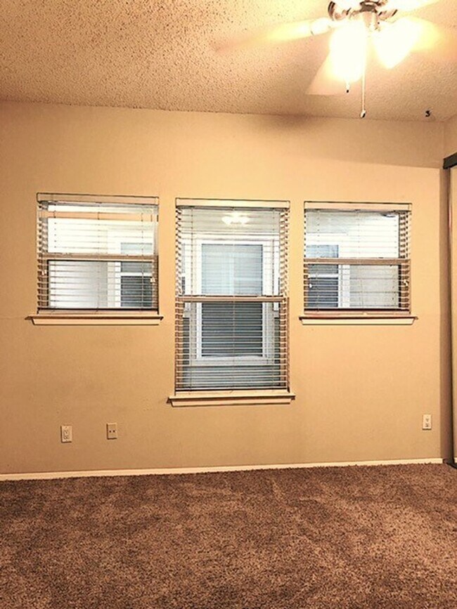 Photo - K215 - West University Place #301 Unidad 301