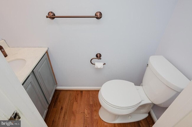 Photo - 27 Faraday Dr