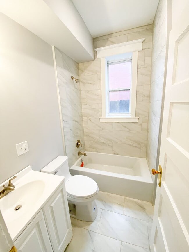 Photo - Steps from Cherokee, Gorgeous 1 bed/1 bath with bonus room! Hardwood floors! Central A/C! Quartz ...