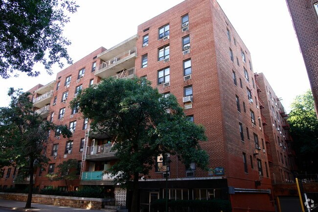 Photo - Summit House