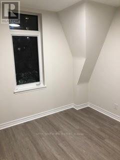 Photo - 98 Redpath Ave