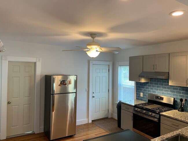 Photo - 22 Lincoln Ave Unit 22 Lincoln Ave FL3