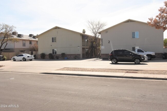 Photo - 834 N Cherry Unit Apt 103