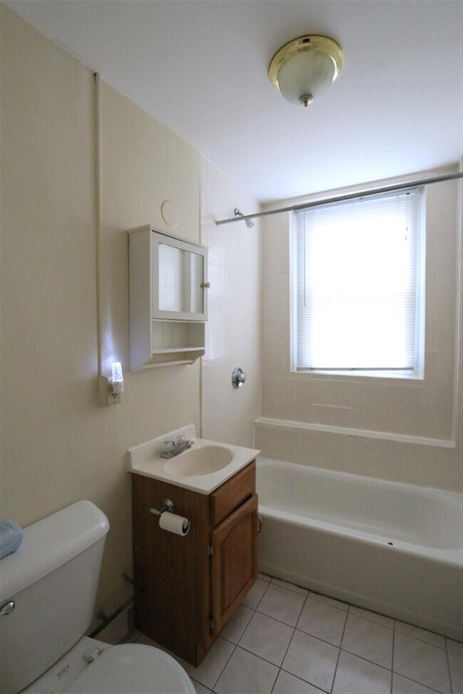 Photo - 5 Craigie Cir Unidad 7