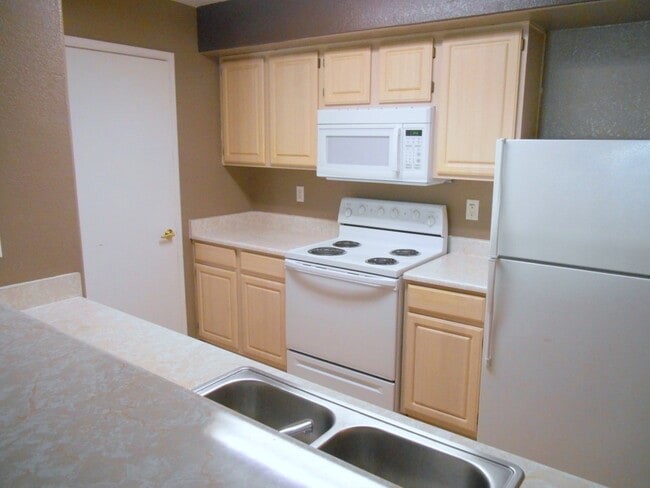 Photo - 555 E Silverado Ranch Blvd