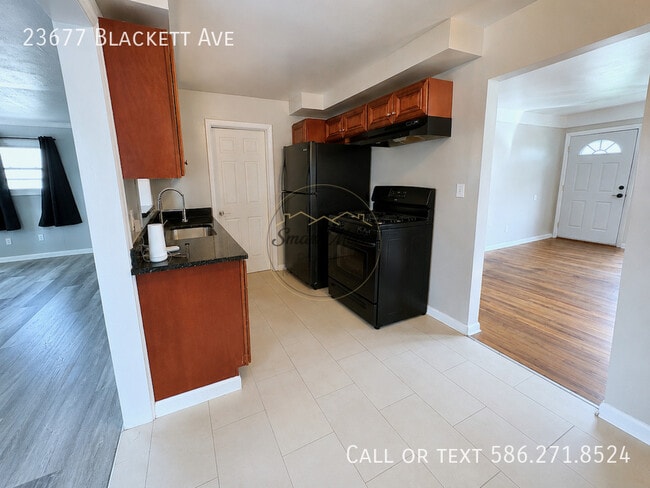 Photo - 23677 Blackett Ave
