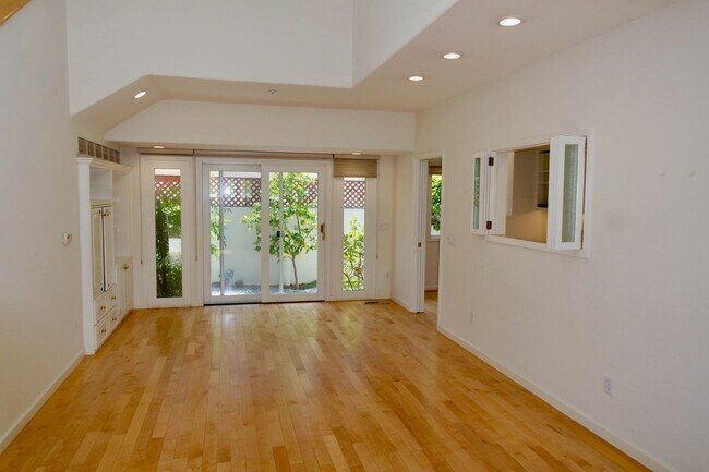 Photo - Downtown Los Altos