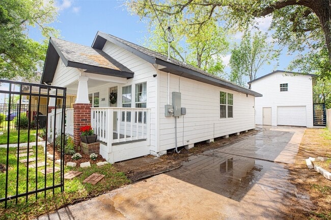 Photo - 3608 McIlhenny St