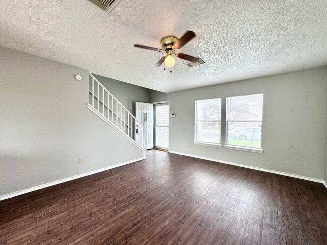Photo - Welcome Home New Fridge, New Stove!