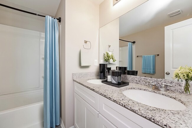 Photo - 18286 Gibraltar Ln