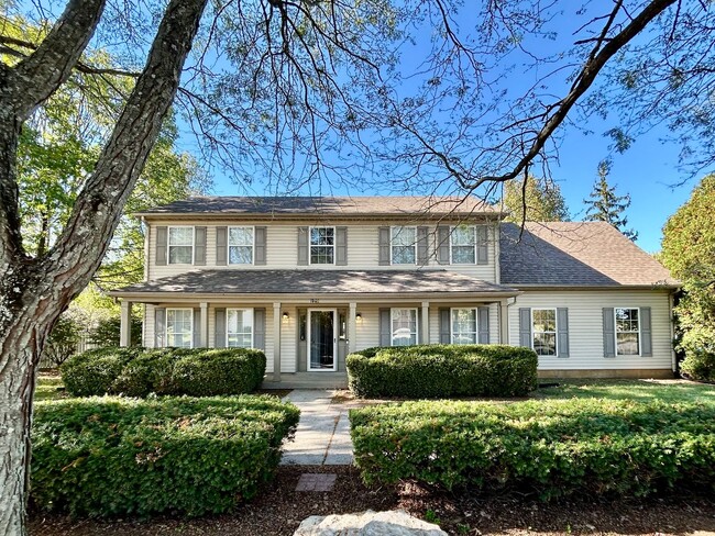 Building Photo - MOVE IN NOW OCTOBER RENT FREE -Spacious 4 ...