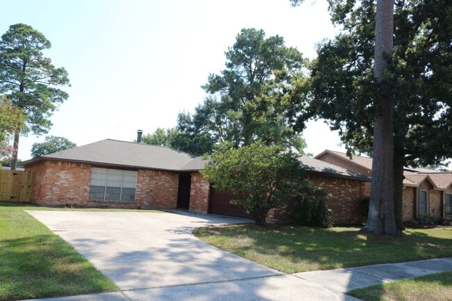 Building Photo - 20014 Chipplegate Ln