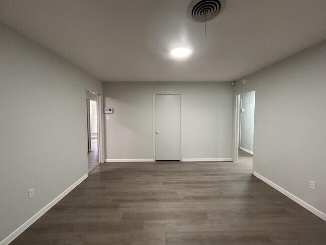 Photo - 2815 33rd St