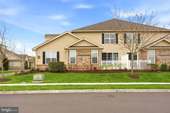 Photo - 1190 Webb Dr