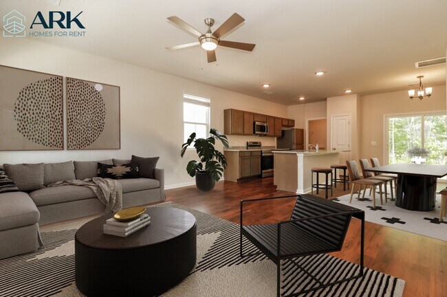 Photo - 154 Morning Line Dr