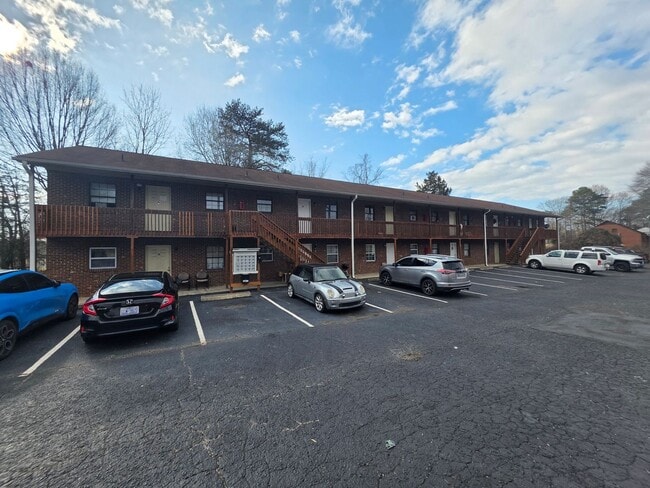 Building Photo - 3011 Broadbay Dr Unit 3011-H