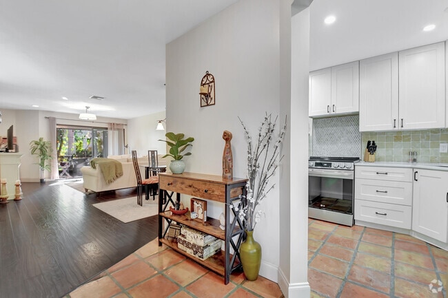 Building Photo - 500 Crosswinds Dr Rental