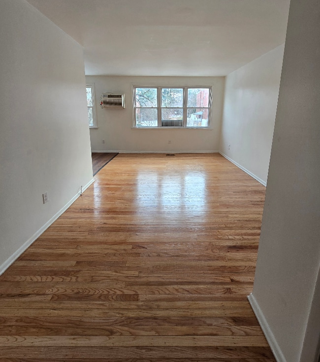 Photo - 222 Lockart Terrace Unit 1st Floor