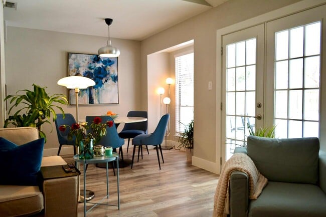 Photo - 508 Chisholm Valley Dr